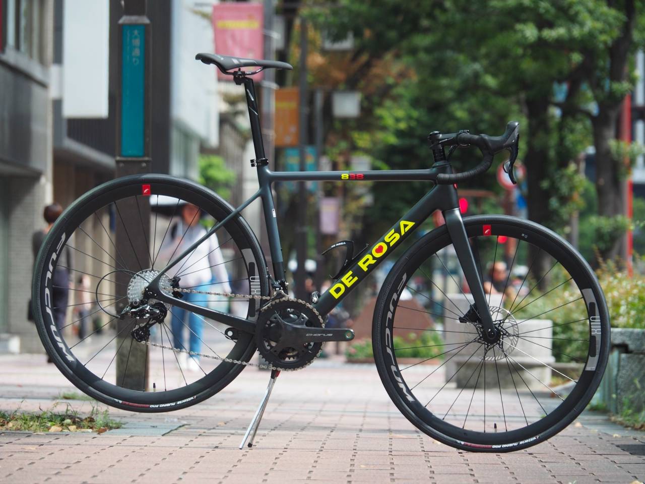 情熱の薔薇 De Rosa デローサ―の情熱価格な1台!